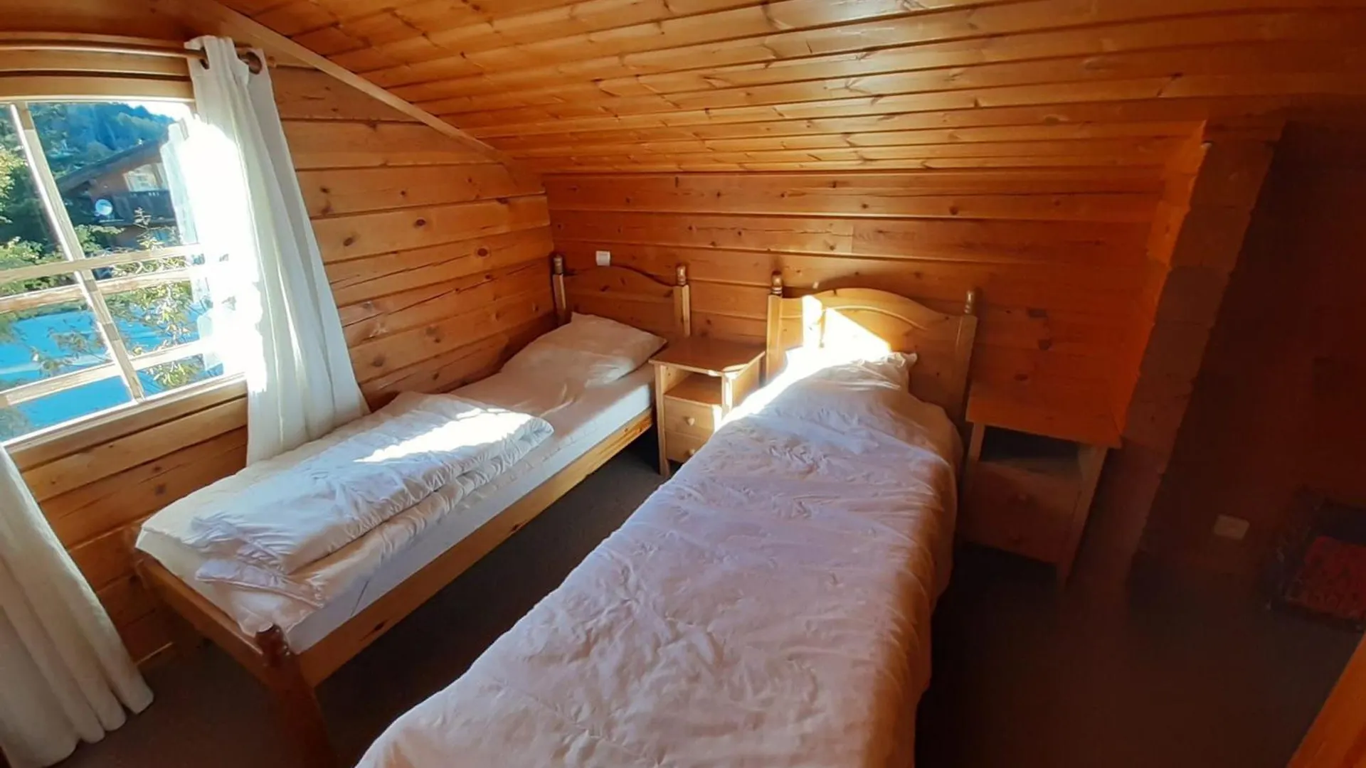 Chalet Mitoyen Traditionnel - 6 Chambres, Proche Pistes Et Centre - La Tania, Courchevel - Fr-1-513-61 0*,  France