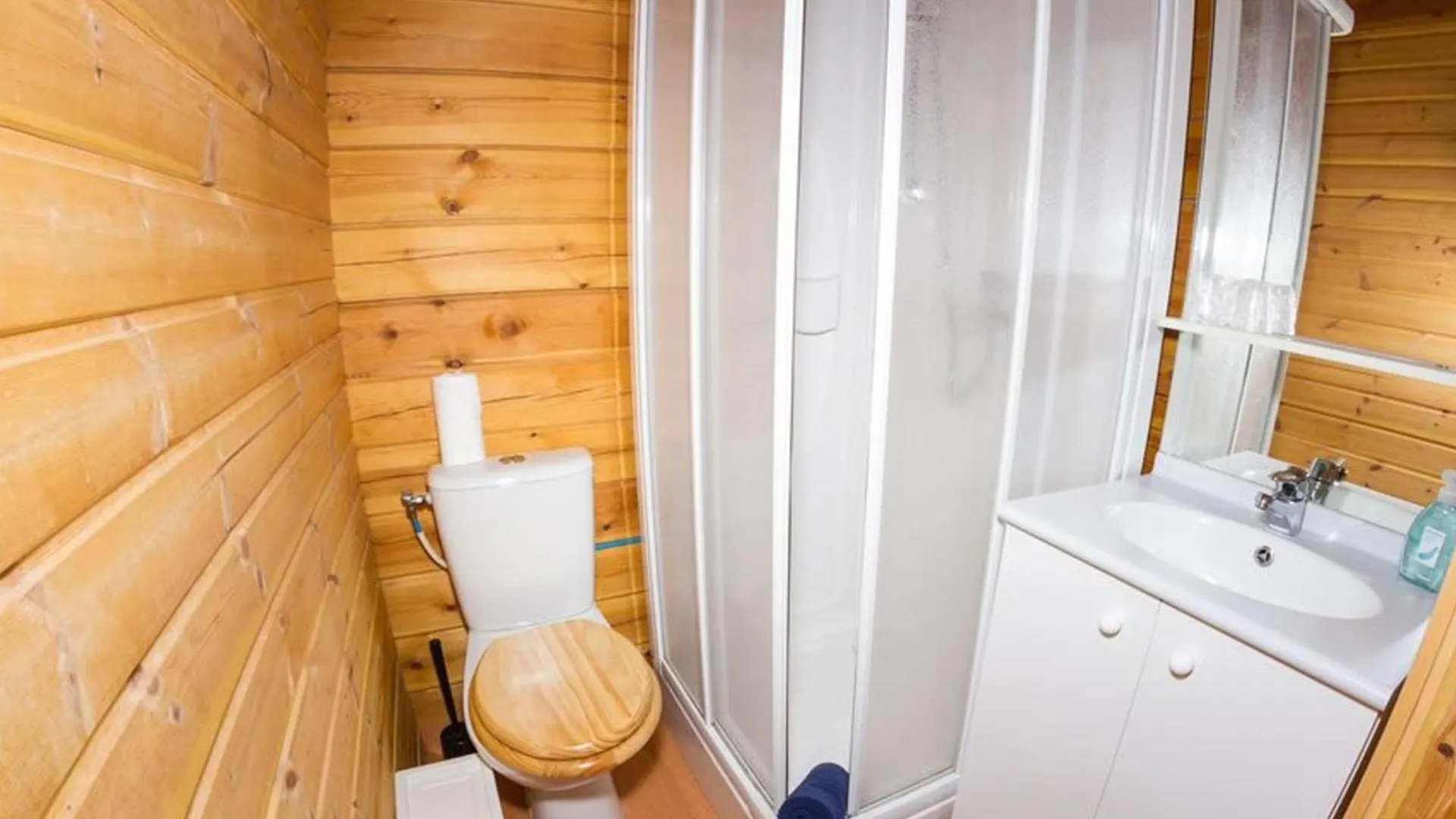 Chalet Mitoyen Traditionnel - 6 Chambres, Proche Pistes Et Centre - La Tania, Courchevel - Fr-1-513-61