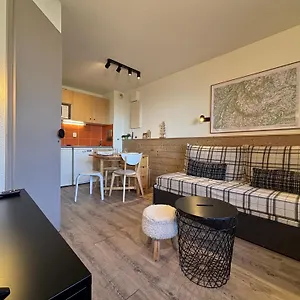  Aparthotel Britania Cles Blanches